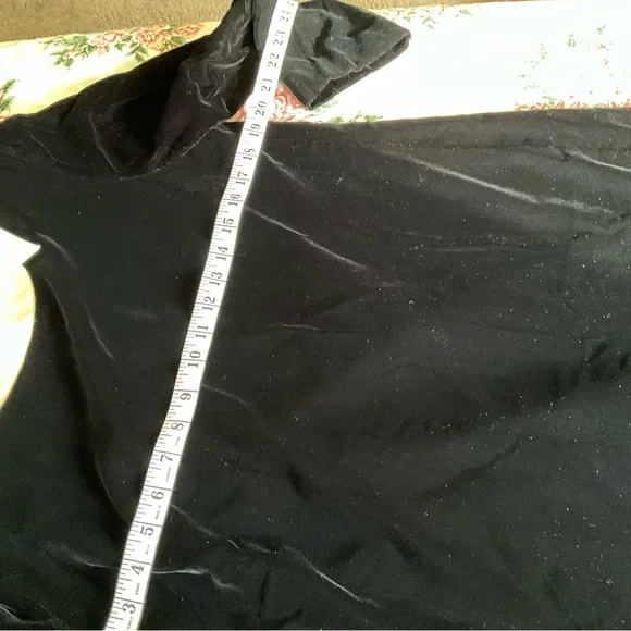 Adrianna Papell Jet Black Velvet Dress Shoulder Bow Long Sleeve Size 10 - Picture 2 of 4